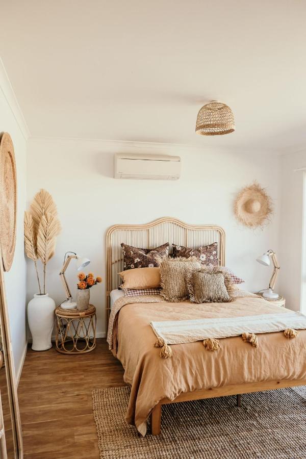Sunsets On Martyrs Coastal Luxury Beach House Peterborough Ngoại thất bức ảnh